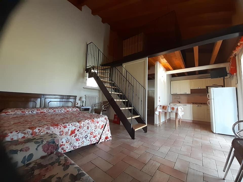 Agriturismo Lizzarola Peschiera del Garda Exterior foto